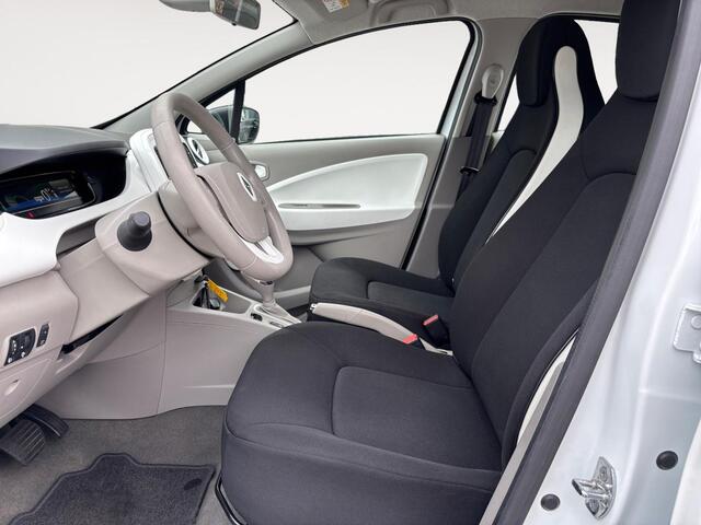 Renault ZOE R90 Life 41 kWh | KOOP ACCU | NAVI | PDC | 12 MAANDEN BOVAG GARANTIE |