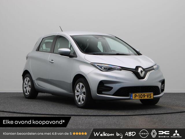 Renault ZOE R135 Zen 52 kWh | Koopaccu l Navigatie l Climate control l Dealer onderhouden |