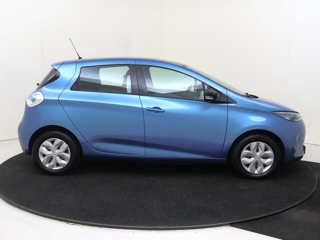 Renault ZOE R90 Life 41 kWh (ex Accu) accuhuur v.a. 74,- p.m. | airco automatisch | Apple Carplay/Android | cruise control | navigatiesysteem full map |