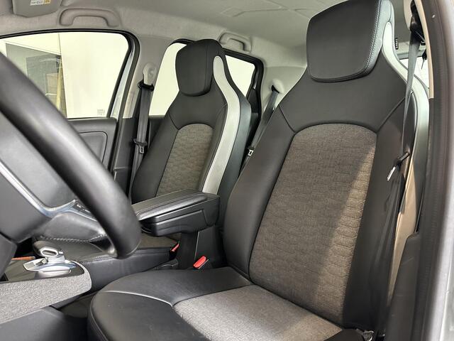 Renault ZOE R135 Intens 52 kWh ACHTERUITRIJCAMERA | PARKEERSENSOREN RONDOM | STOEL-/STUURVERWARMING | APPLE CARPLAY/ANDROID AUTO