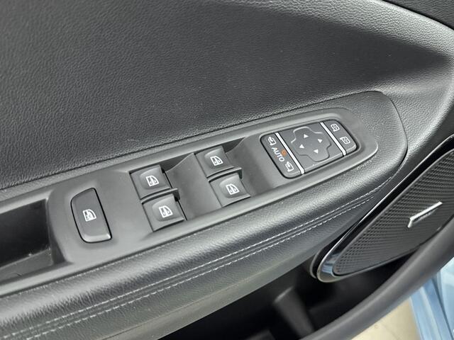 Renault ZOE R135 Edition One 52 kWh 136PK | Trekhaak | Navigatie 9,3'' | BOSE Audio | Achteruitrijcamera | Climate Control | Stoel- en Stuurverwarming | Apple CarPlay & Android Auto
