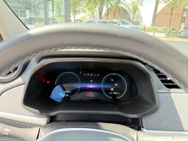 Renault ZOE R135 Evolution 52 kWh SOH 95% | 30.000KM | DEALER ONDERHOUDEN| CAMERA | CCS SNELLADER| FULL LED | RIJKLAAR GELEVERD INCL. 12 MND BOVAG GARANTIE| LANE ASSIST|