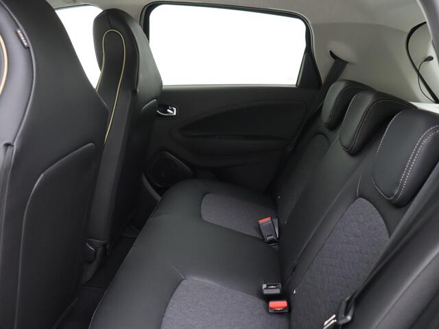 Renault ZOE R135 Pk Iconic 52 kWh Batterijkoop | Navigatie | Climate Control | Cruise Control | Digitale Cockpit | Pack Winter | Bose Premium Audio |