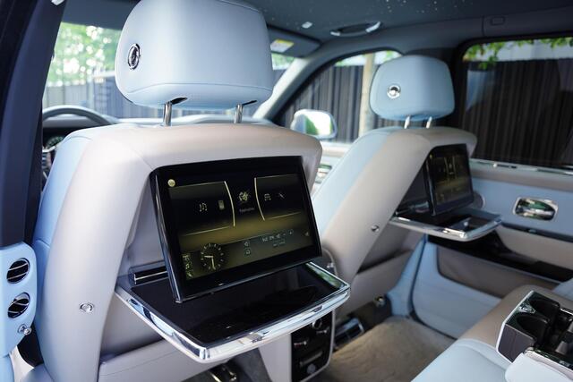 Rolls-Royce Cullinan 6.75 V12 / Bespoke Audio / Starlight / Twin-Coachline