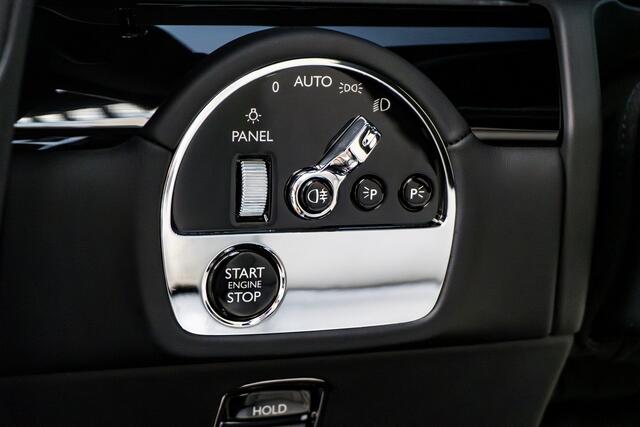 Rolls-Royce Spectre Infinity Black - NEW