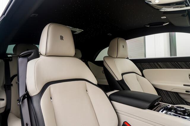 Rolls-Royce Spectre Black Diamond - Black Package