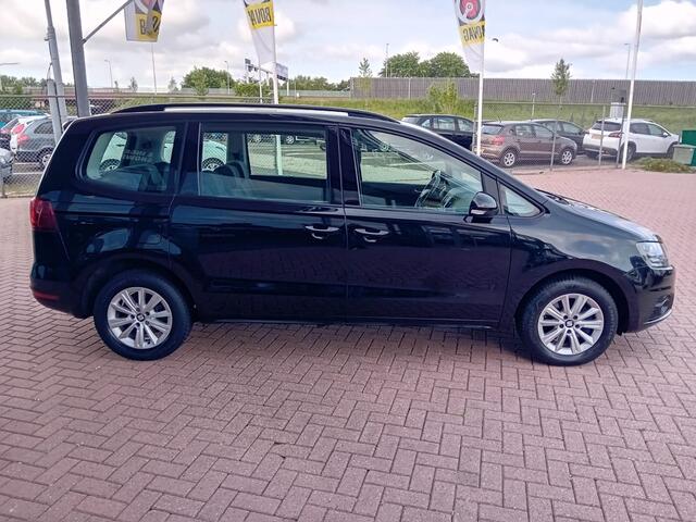 Seat ALHAMBRA 1.4 TSI Style Business Intense Automaat, Airco(automatisch), Multimediasysteem, App connect(opt), Cruise control, Stoelverwarming, Elektronische achterklep en schuifdeuren, etc etc, Nette auto, 1e eigenaar, Dealer onderhouden