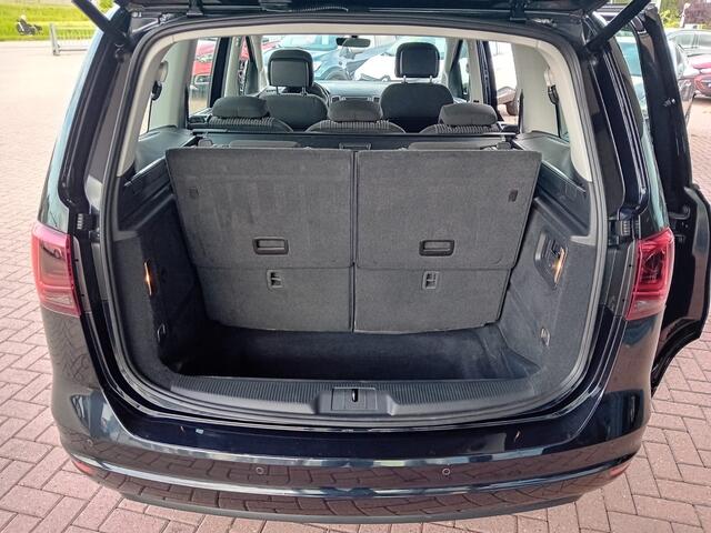 Seat ALHAMBRA 1.4 TSI Style Business Intense Automaat, Airco(automatisch), Multimediasysteem, App connect(opt), Cruise control, Stoelverwarming, Elektronische achterklep en schuifdeuren, etc etc, Nette auto, 1e eigenaar, Dealer onderhouden