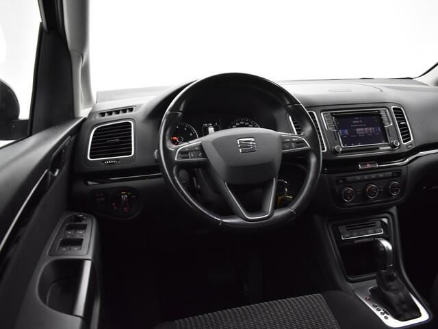 Seat ALHAMBRA 1.4 TSI 150pk DSG Style 7p. · Camera · Side Assist · Inklap. Trekhaak · Navigatie · Cruise Control · Elek. Inklapbare Spiegels · Spraakbediening ·