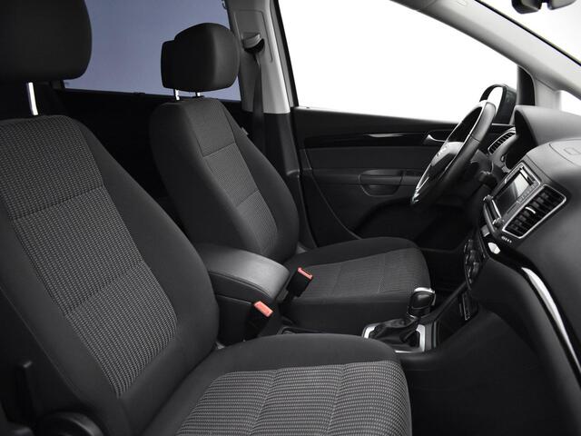 Seat ALHAMBRA 1.4 TSI 150pk DSG Style 7p. · Camera · Side Assist · Inklap. Trekhaak · Navigatie · Cruise Control · Elek. Inklapbare Spiegels · Spraakbediening ·