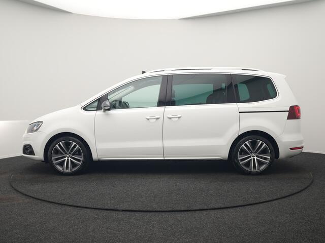 Seat ALHAMBRA 1.4 TSI FR 150pk DSG 7 Persoons | Trekhaak Af Fabriek | Panodak | Camera | Keyless | Alcantara Sportstoelen Verwarmd | EL. Schuifdeuren | Bi Xenon | Apple Carplay | Navigatie | DAB | Cruise Control |