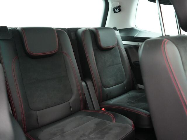 Seat ALHAMBRA 1.4 TSI FR 150pk DSG 7 Persoons | Trekhaak Af Fabriek | Panodak | Camera | Keyless | Alcantara Sportstoelen Verwarmd | EL. Schuifdeuren | Bi Xenon | Apple Carplay | Navigatie | DAB | Cruise Control |