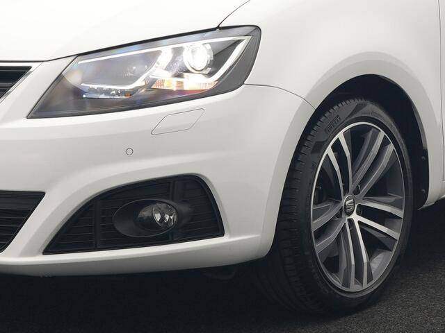 Seat ALHAMBRA 1.4 TSI FR 150pk DSG 7 Persoons | Trekhaak Af Fabriek | Panodak | Camera | Keyless | Alcantara Sportstoelen Verwarmd | EL. Schuifdeuren | Bi Xenon | Apple Carplay | Navigatie | DAB | Cruise Control |