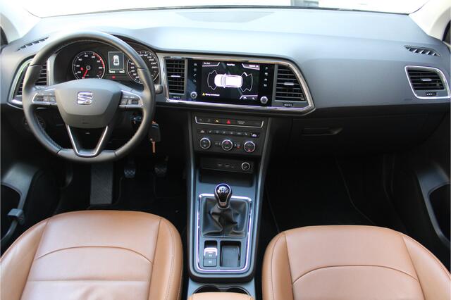 Seat ATECA 1.5TSi Business Intense | Pano | Trekhaak | Leder
