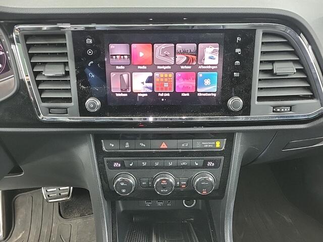 Seat ATECA 1.5 TSI 150pk DSG FR Business Intense Lederen Bekleding panorama dak Winterpakket Trekhaak Beats Audio