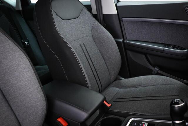 Seat ATECA 1.5 TSI Style Business Intense | WINTER PACK | STOELVERWARMING | DAB | CAMERA
