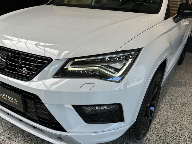 Seat ATECA 1.5 TSI FR Business Intense Black 360 Camera | Trekhaak | Schuif/ kantel dak