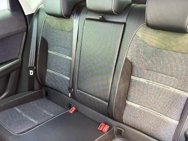 Seat ATECA 1.5 TSI Xperience AUTOMAAT / LED / TREKHAAK / FULL OPTION / RIJKLAAR