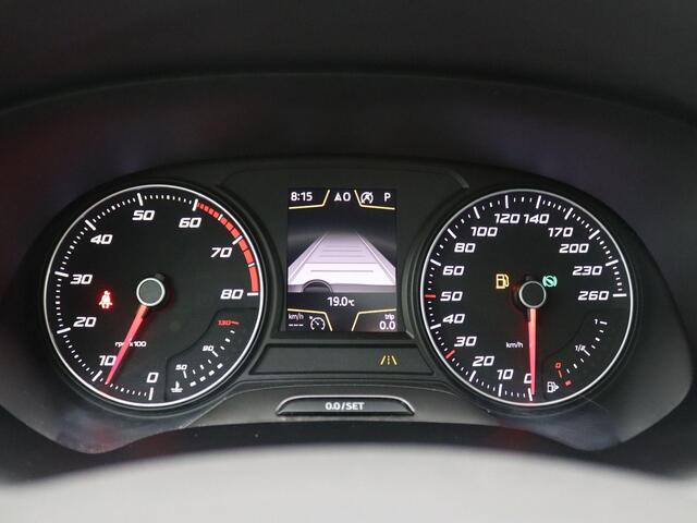 Seat ATECA 1.4 EcoTSI Xcellence 150PK DSG Pano-Schuifdak, Keyless, Alarm, Adaptieve Cruise Controle, Achteruitrijcamera, Elektr. Bestuurderstoel, Navi, Stoelverwarming, Trekhaak, 18"