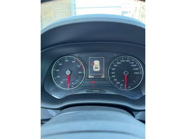 Seat ATECA 1.5 TSI Style | 150Pk | 1800KG trekgewicht! | Trekhaak | Elec. klep | A-Camera | 150PK |