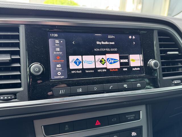 Seat ATECA 1.5 TSI 150pk DSG FR Business Intense Virtual Cockpit Climate Control LED koplampen Trekhaak
