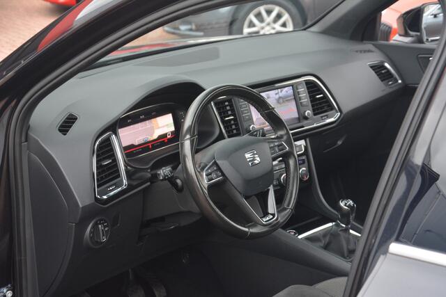 Seat ATECA 1.4 EcoTSI Xcellence Business Intense | Navigatie | Virtual-cockpit | Panoramadak | Full LED | 360 camera | Apple Carplay |