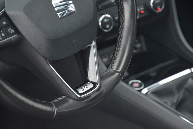 Seat ATECA 1.4 EcoTSI Xcellence Business Intense | Navigatie | Virtual-cockpit | Panoramadak | Full LED | 360 camera | Apple Carplay |