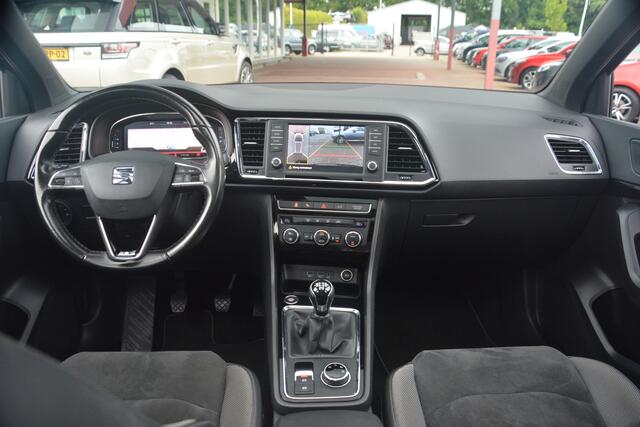 Seat ATECA 1.4 EcoTSI Xcellence Business Intense | Navigatie | Virtual-cockpit | Panoramadak | Full LED | 360 camera | Apple Carplay |