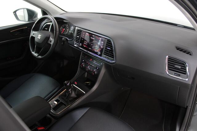 Seat ATECA 1.0 TSI Style Business Intense | Keyless | Trekhaak | Camera