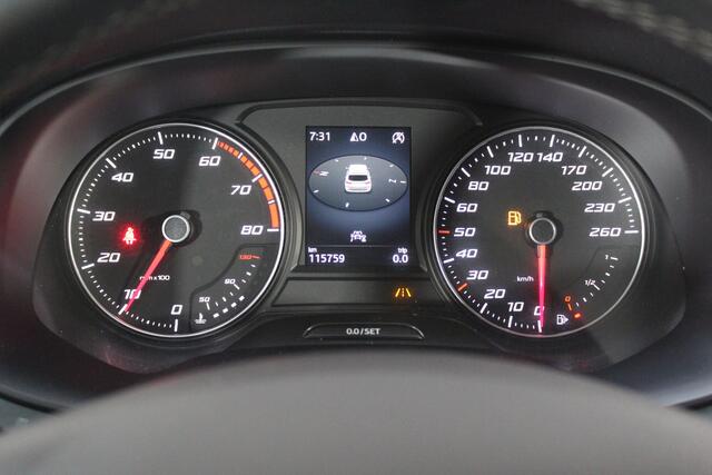 Seat ATECA 1.0 TSI Style Business Intense | Keyless | Trekhaak | Camera