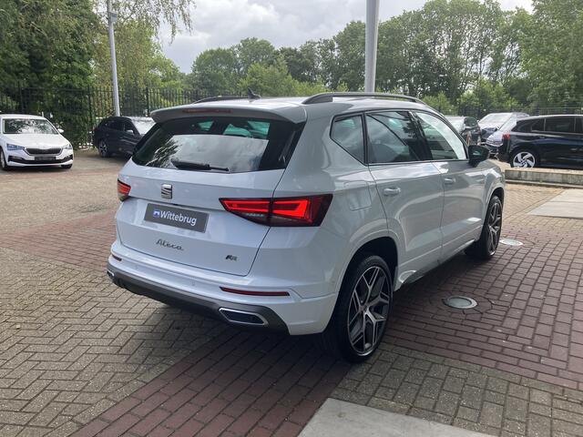 Seat ATECA 1.5 TSI FR Business Intense / Suede bekleding / Verwarmbare voorruit / Adaptieve cruise control / Voorstoelen verwarmd / Navigatie / Carplay