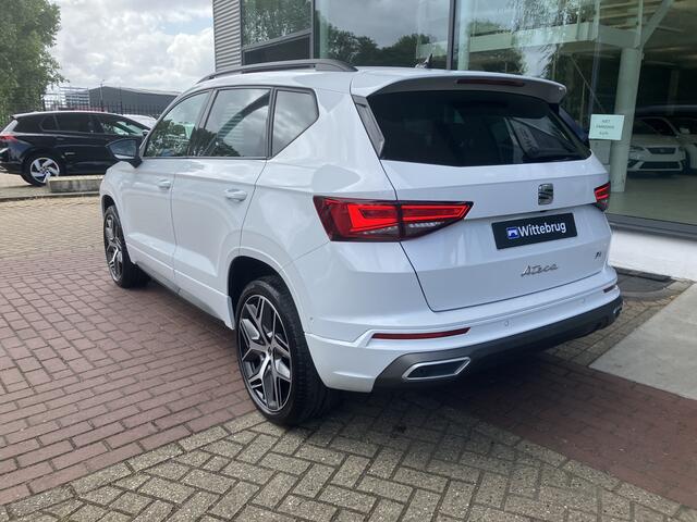 Seat ATECA 1.5 TSI FR Business Intense / Suede bekleding / Verwarmbare voorruit / Adaptieve cruise control / Voorstoelen verwarmd / Navigatie / Carplay
