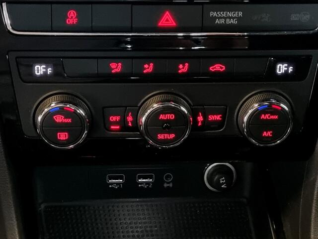 Seat ATECA 1.4 EcoTSI Xcellence / 1e eigenaar / Apple Carplay Android Auto / Trekhaak / Alcantara bekleding / Parkeersensoren achter / Dodehoek detectie /