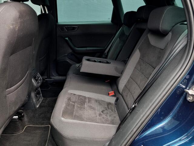 Seat ATECA 1.4 EcoTSI Xcellence / 1e eigenaar / Apple Carplay Android Auto / Trekhaak / Alcantara bekleding / Parkeersensoren achter / Dodehoek detectie /