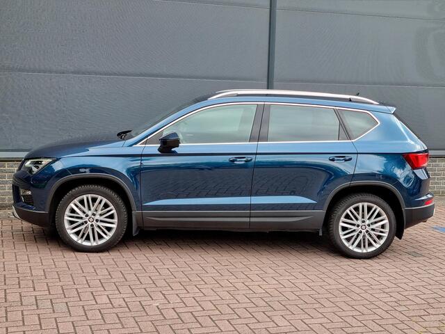 Seat ATECA 1.4 EcoTSI Xcellence / 1e eigenaar / Apple Carplay Android Auto / Trekhaak / Alcantara bekleding / Parkeersensoren achter / Dodehoek detectie /