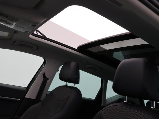 Seat ATECA 1.0 ECOTSI + PANORAMA | VIRTUAL COCKPIT | BEATS AUDIO | STOELVERW. | CARPLAY | LED | CAMERA