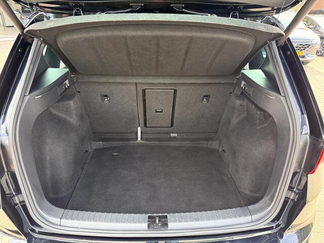 Seat ATECA 1.5 TSI FR Business Intense Panoramadak, Trekhaak, Camera