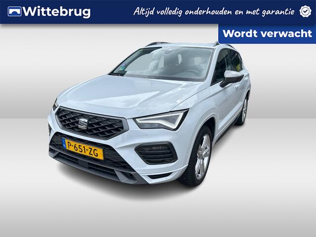 Seat ATECA 1.5 TSI FR Business Intense / Pano / Navigatie / App connect / Camera / Parkeersensoren V+A / Trekhaak / Climate controle / Stoelverwarming /