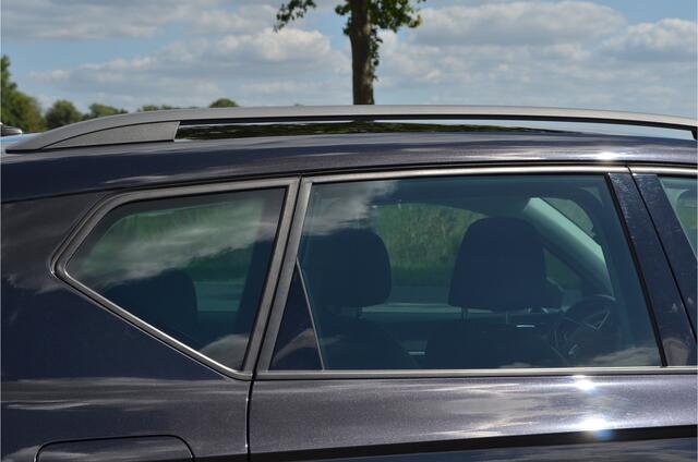 Seat ATECA 1.0 EcoTSI Virtual Cockpit | Carplay | a.Camera | LED koplampen | Metallic zwart | Getint glas | Climate | Cruise | LMV