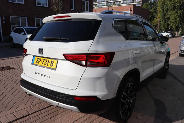 Seat ATECA 1.5 TSI Xcellence Business Intense. Wegklapbare trekhaak. Eerste eigenaar.