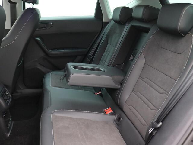 Seat ATECA 1.5 TSI Xperience Business Intense 150PK DSG Adaptieve Cruise Controle, Achteruitrijcamera, Keyless, Stoel-Stuurverwarming, Voorruitverwarming, Virtual Pedal, Virtual Cockpit, Trekhaak, 18" LM Velgen