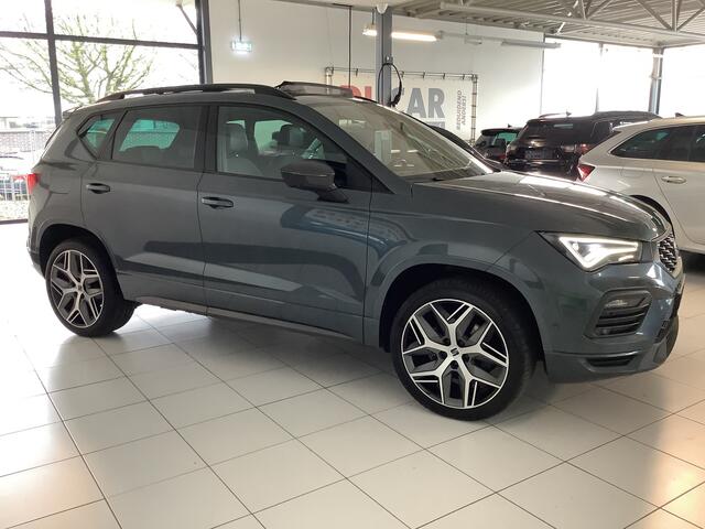 Seat ATECA 1.5 TSI FR Business Intense Panodak, Automaat, Keyless entry en start, Dealer onderhouden Dodehoek detectie, Beats audio en wegklapbare trekhaak