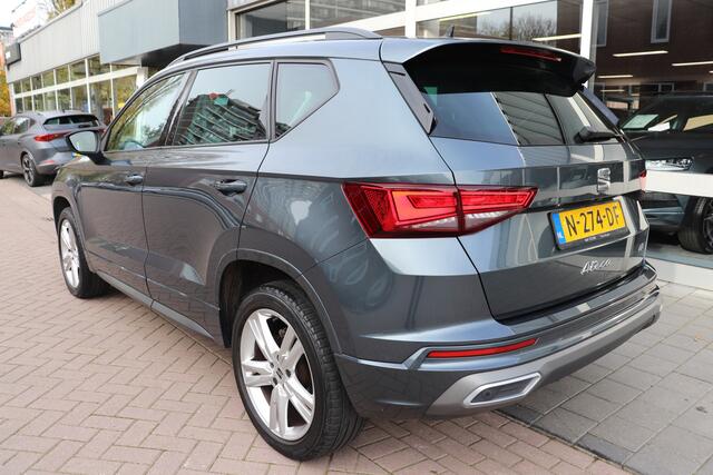Seat ATECA 1.5 TSI FR Business Intense automaat. Panoramadak, dodehoek, navigatie.