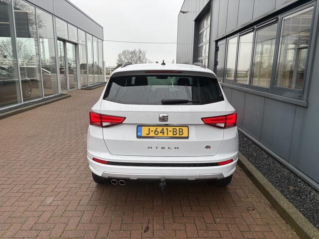Seat ATECA 1.5 TSi DSG FR Business Intense CAMERA/KEYLESS/CARPLAY/PDC/TREKH.WEGKLAPBAAR
