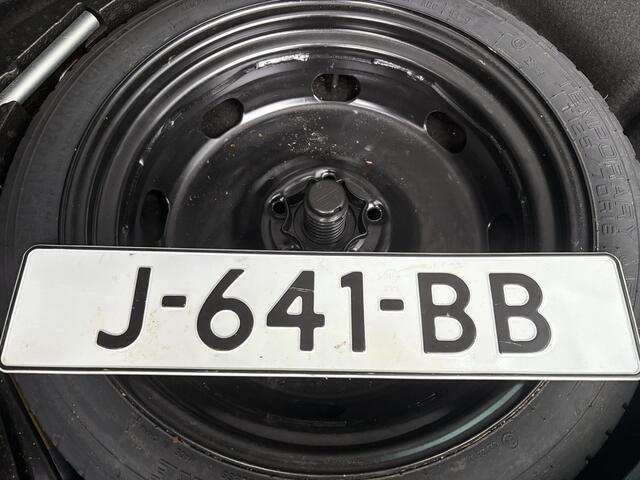 Seat ATECA 1.5 TSi DSG FR Business Intense CAMERA/KEYLESS/CARPLAY/PDC/TREKH.WEGKLAPBAAR