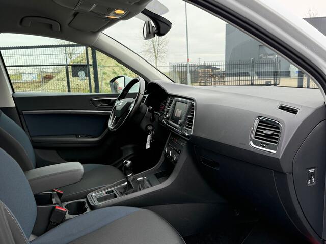 Seat ATECA 1.0 EcoTSI Style | Trekhaak | Dealer onderhouden | Navi | Stoelverw. |