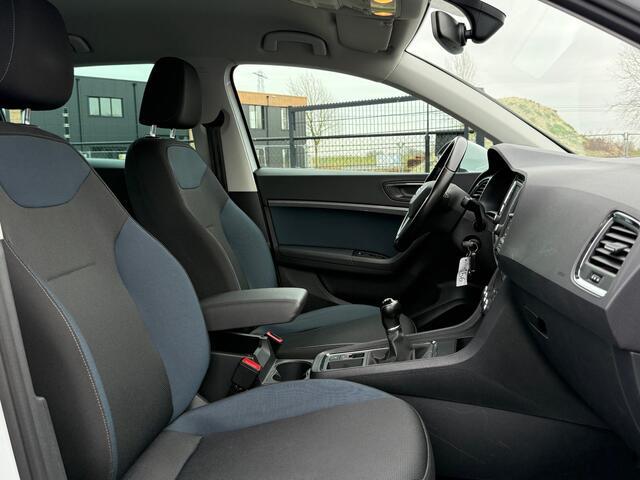 Seat ATECA 1.0 EcoTSI Style | Trekhaak | Dealer onderhouden | Navi | Stoelverw. |