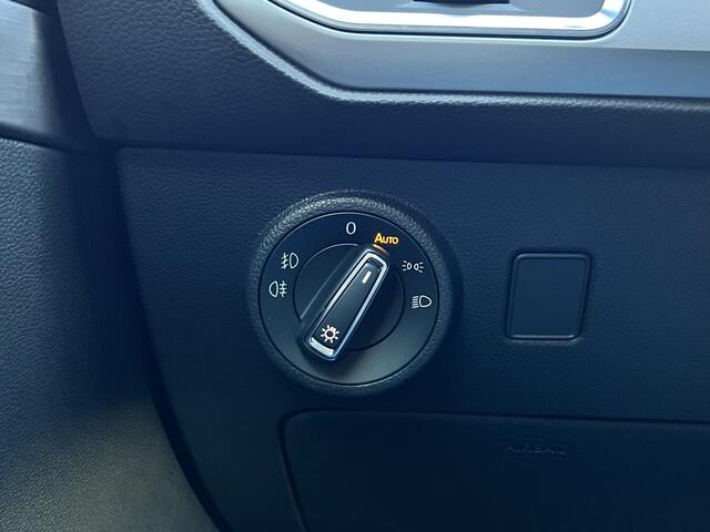 Seat ATECA 1.5 TSI Xperience Business Intense | Apple/ Android carplay | DAB | NAV | Stoel verwarming