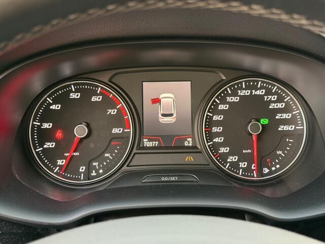 Seat ATECA 1.5 TSI Automaat 4Drive 4x4 Leer Panodak Trekhaak