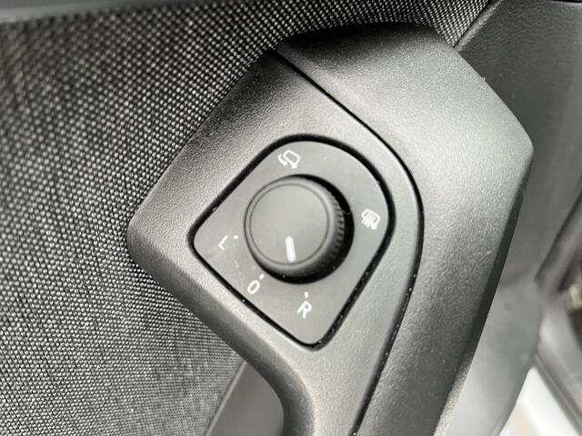 Seat ATECA 1.0 TSI Style / CAMERA/ PARK. SENSOREN/ ADAPT. CRUISE/ ELEK. ACHTERKLEP/ VIRTUAL COCKPIT/ LED/ FULL LINK/ NAVI/ CLIMA/ DAB/ 17'' LMV